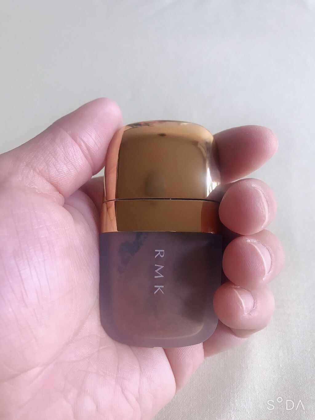 ローズウッドデイドリーム 4アイズ /RMK/アイシャドウパレットを使ったクチコミ(2枚目)