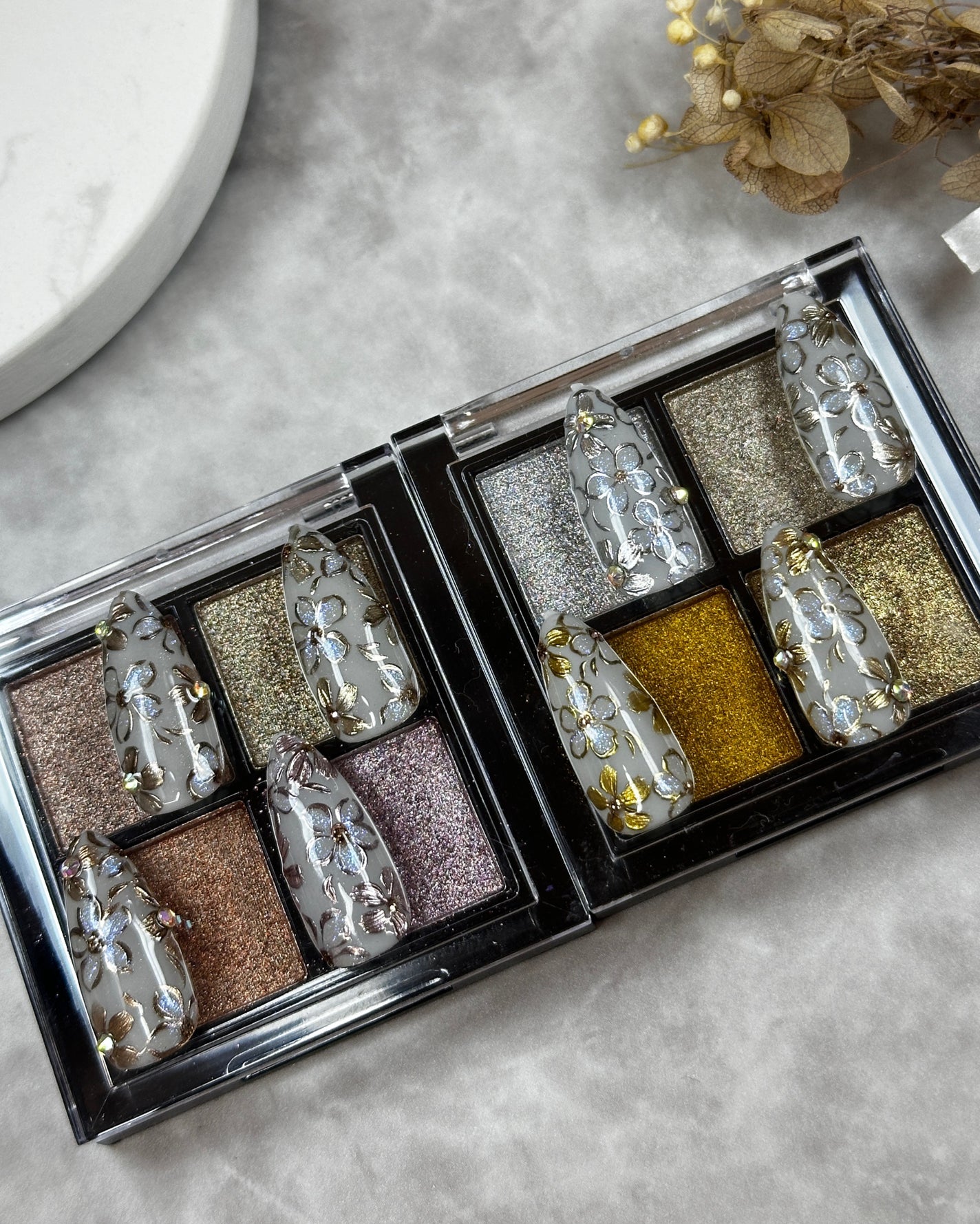 🐒ズボラママみっちゃんの高見えネイル💅 on LIPS 「他にもたくさん投稿してます→@m.naiiil.99@natu..」(1枚目)