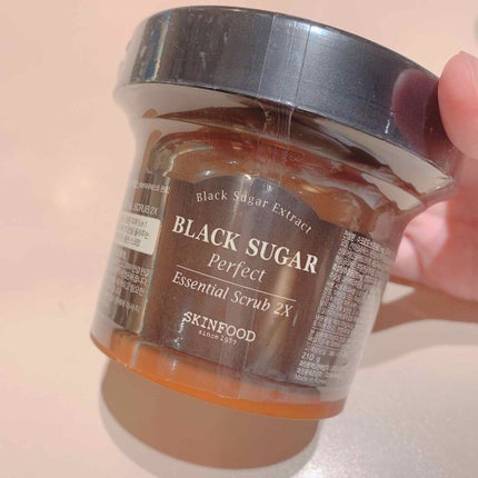 ブラックシュガー パーフェクト エッセンシャル スクラブ2X/SKINFOOD/洗い流すパック・マスクを使ったクチコミ(2枚目)