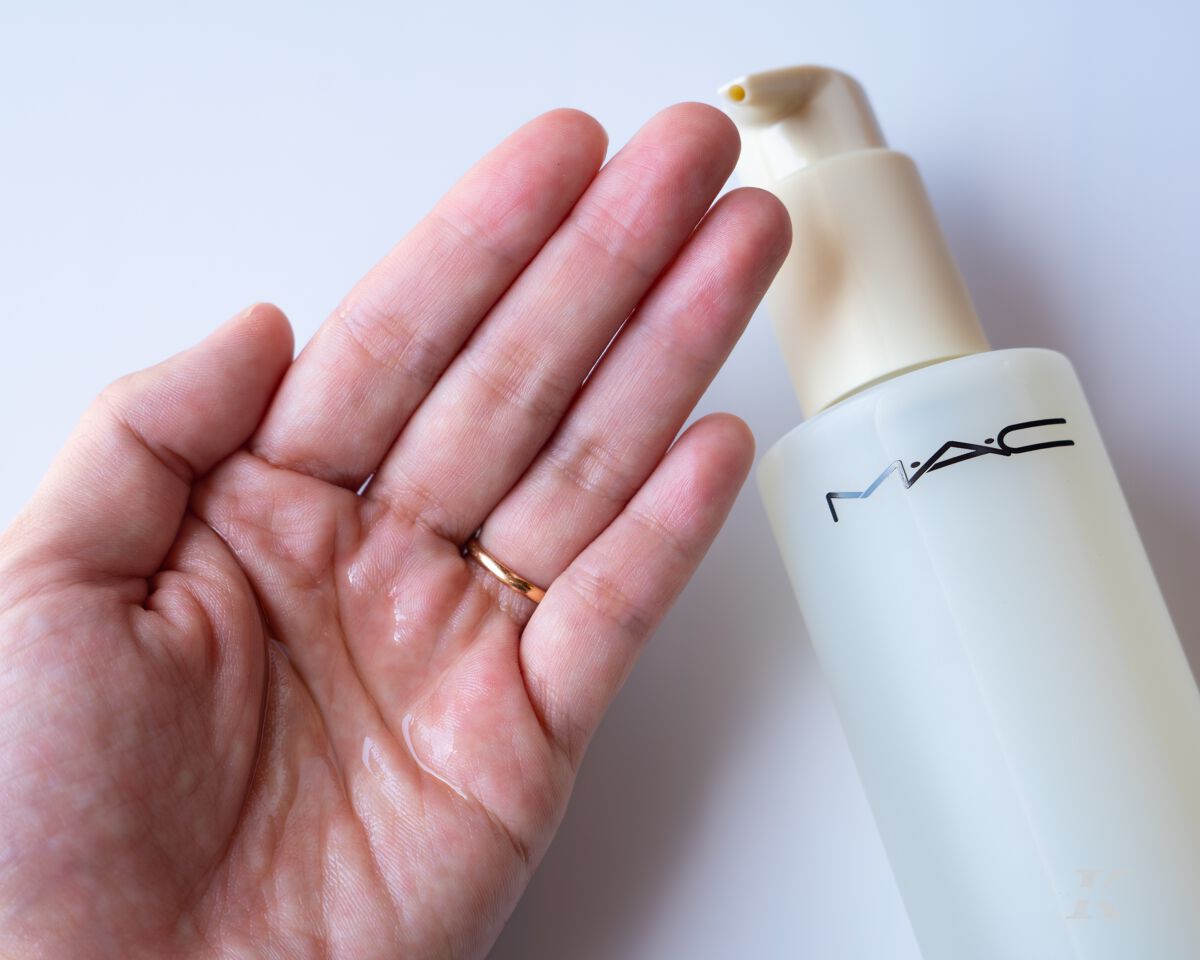 ハイパー リアル フレッシュ キャンバス クレンジング オイル/M・A・C/オイルクレンジングを使ったクチコミ(2枚目)