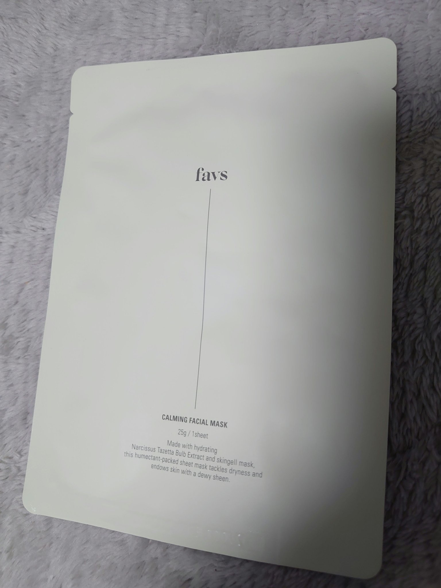 favs カーミングフェイシャルマスクのクチコミ「クセのなさが魅力的。
優しい使い心地のシートマスク。


■favs　カーミングフェイシャルマ.....」（1枚目）