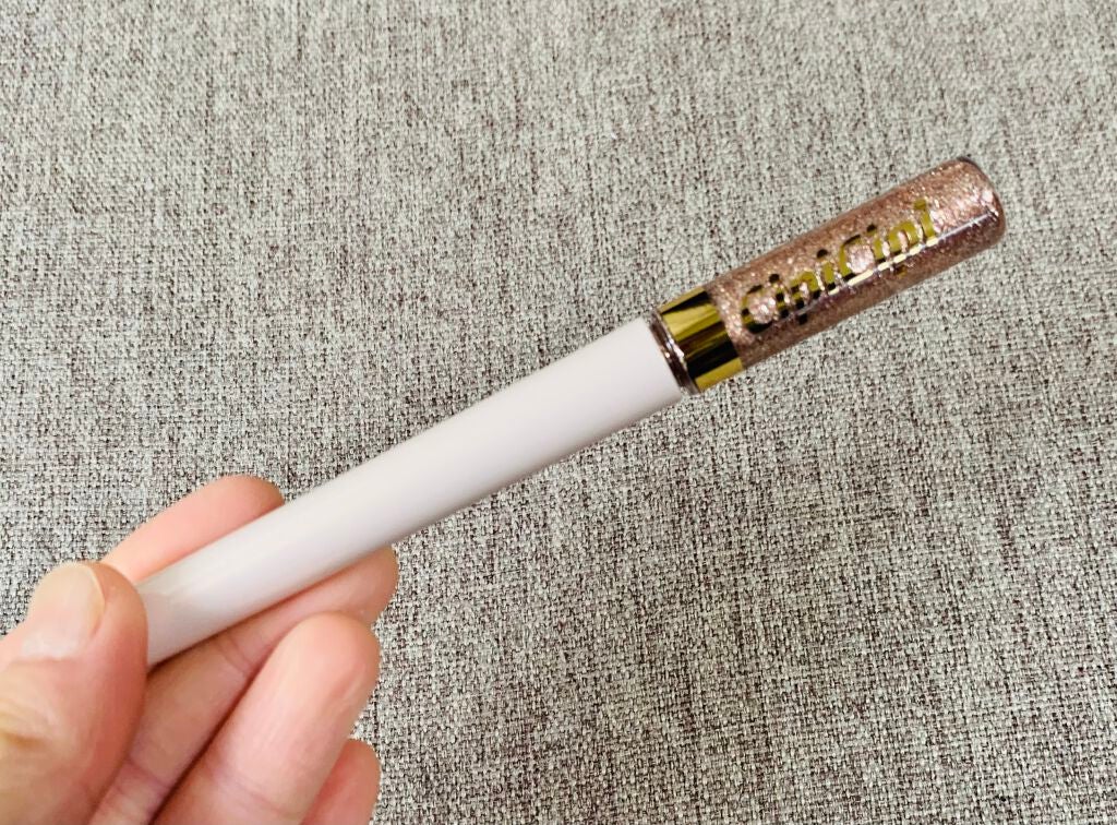 グリッターイルミネーションライナー/CipiCipi/リキッドアイライナーを使ったクチコミ(2枚目)