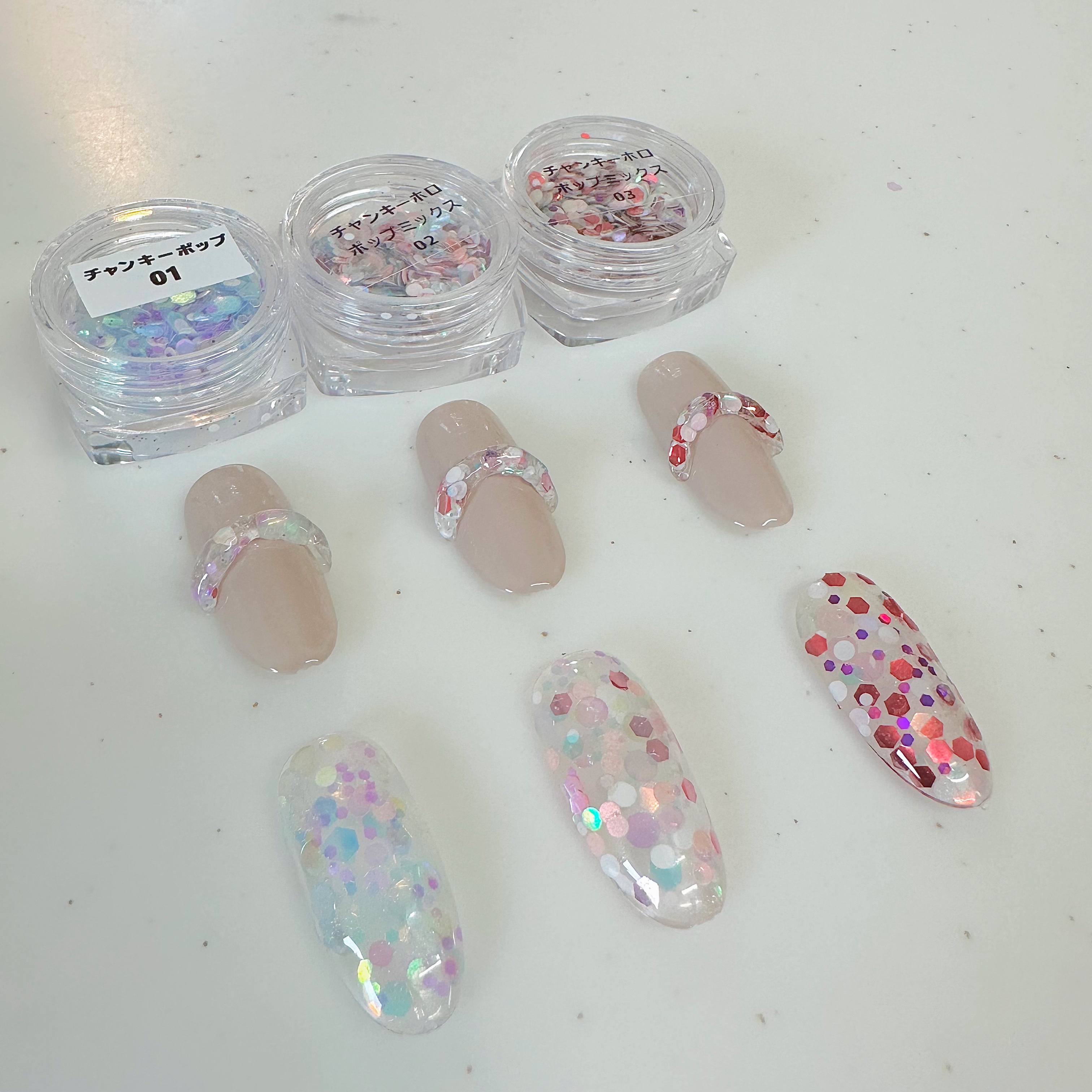 チャンキーホログラムポップミックス/LALONA/ネイル用品を使ったクチコミ（3枚目）
