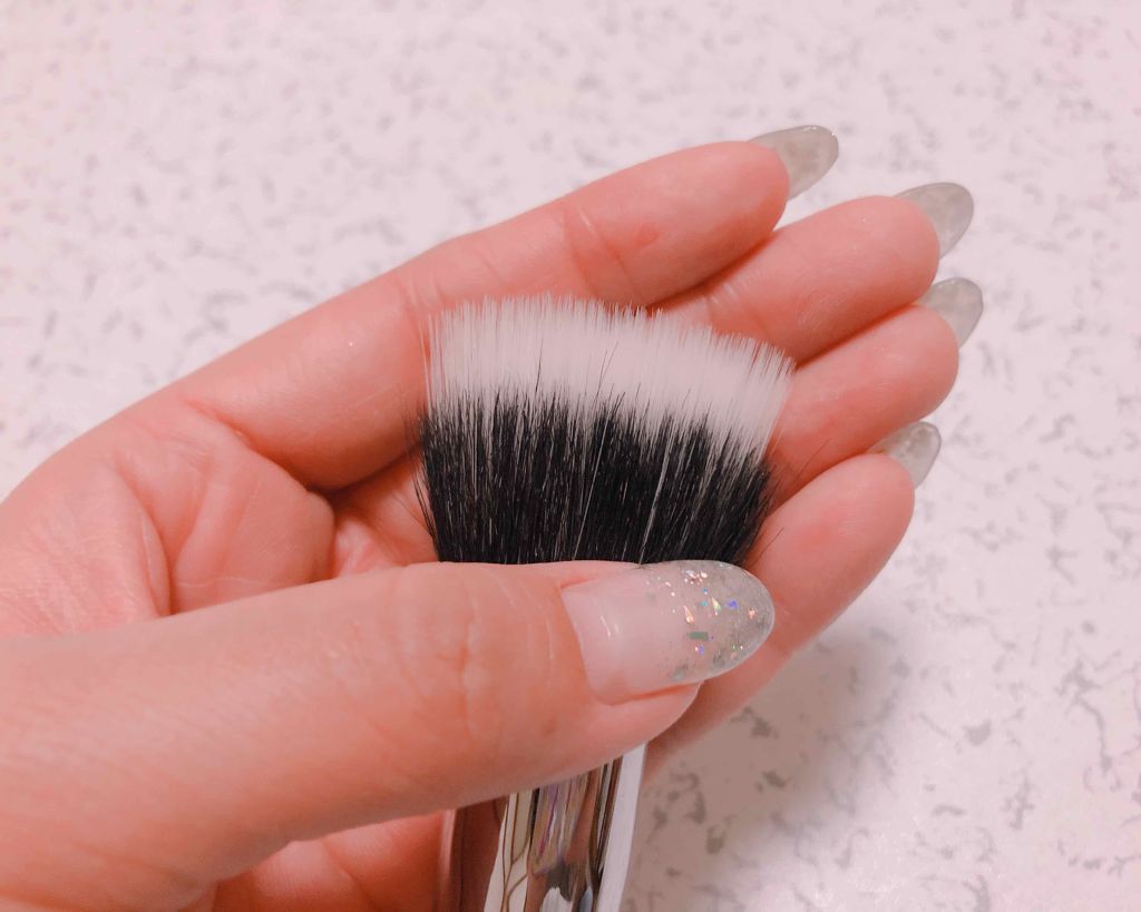 パンソー フォン ドゥ タン エストンプ/CHANEL/メイクブラシを使ったクチコミ(2枚目)