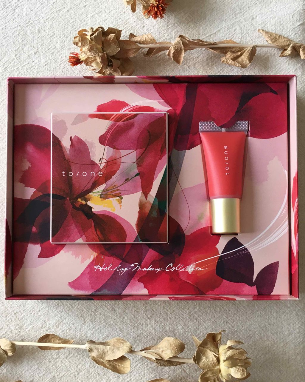 トーン ペタル アイシャドウ/to/one/アイシャドウパレットを使ったクチコミ（1枚目）