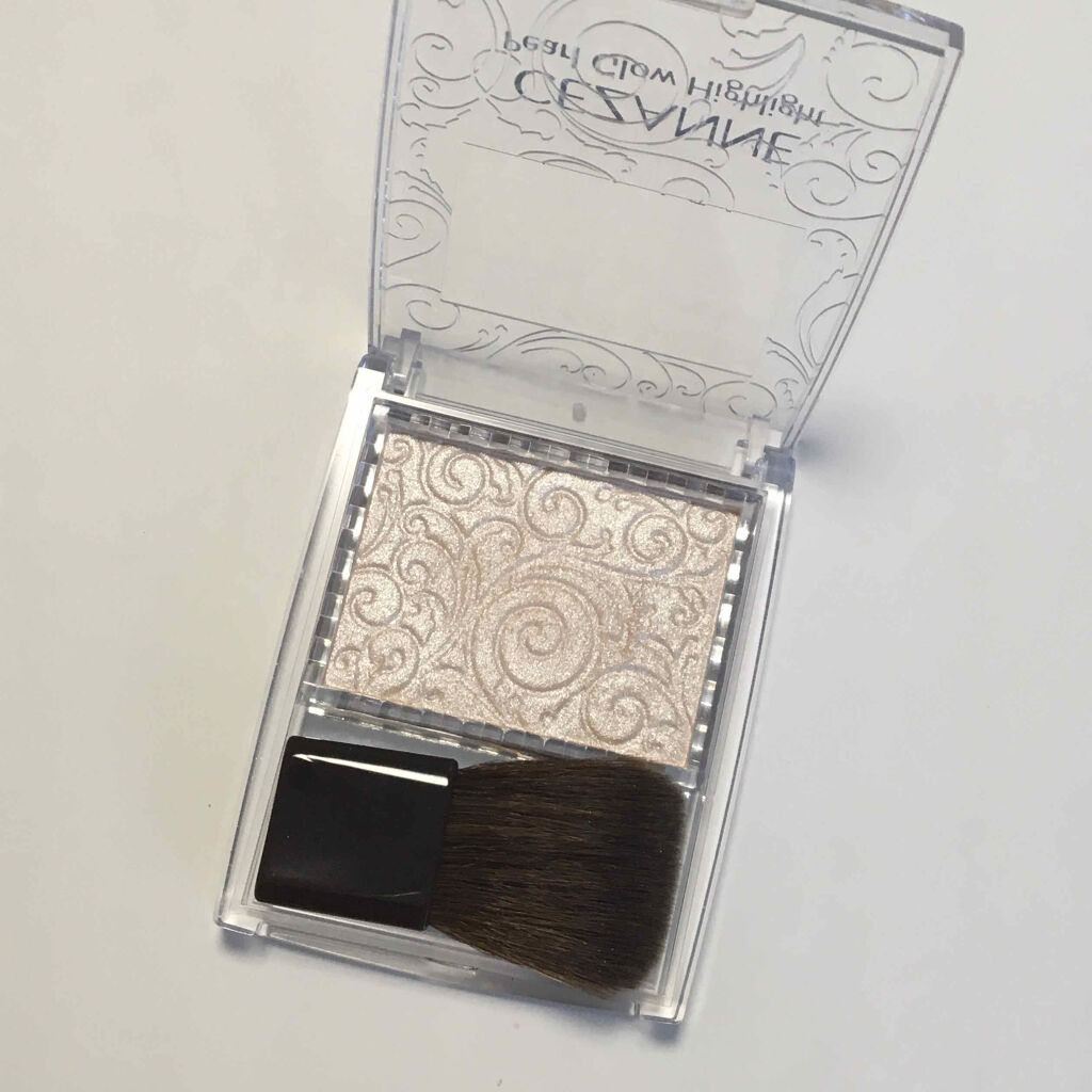 パールグロウハイライト/CEZANNE/パウダーハイライトを使ったクチコミ（2枚目）