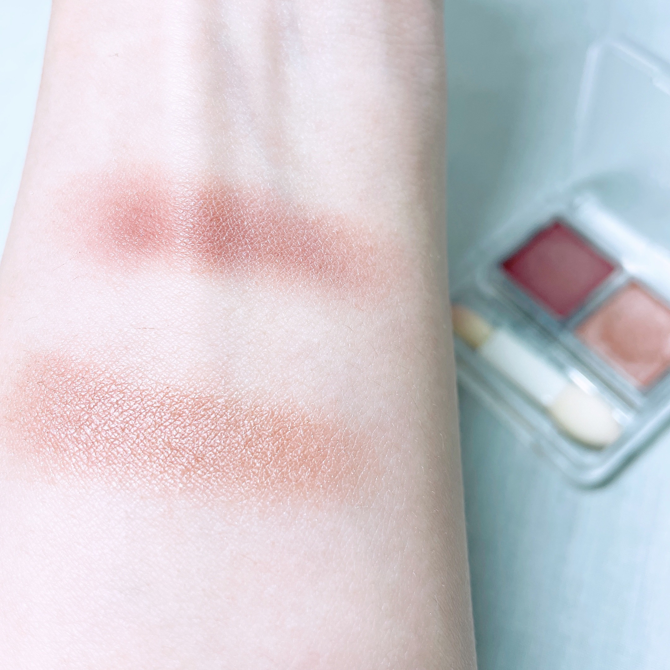 ツイン カラー アイシャドウ/ちふれ/アイシャドウパレットを使ったクチコミ（3枚目）