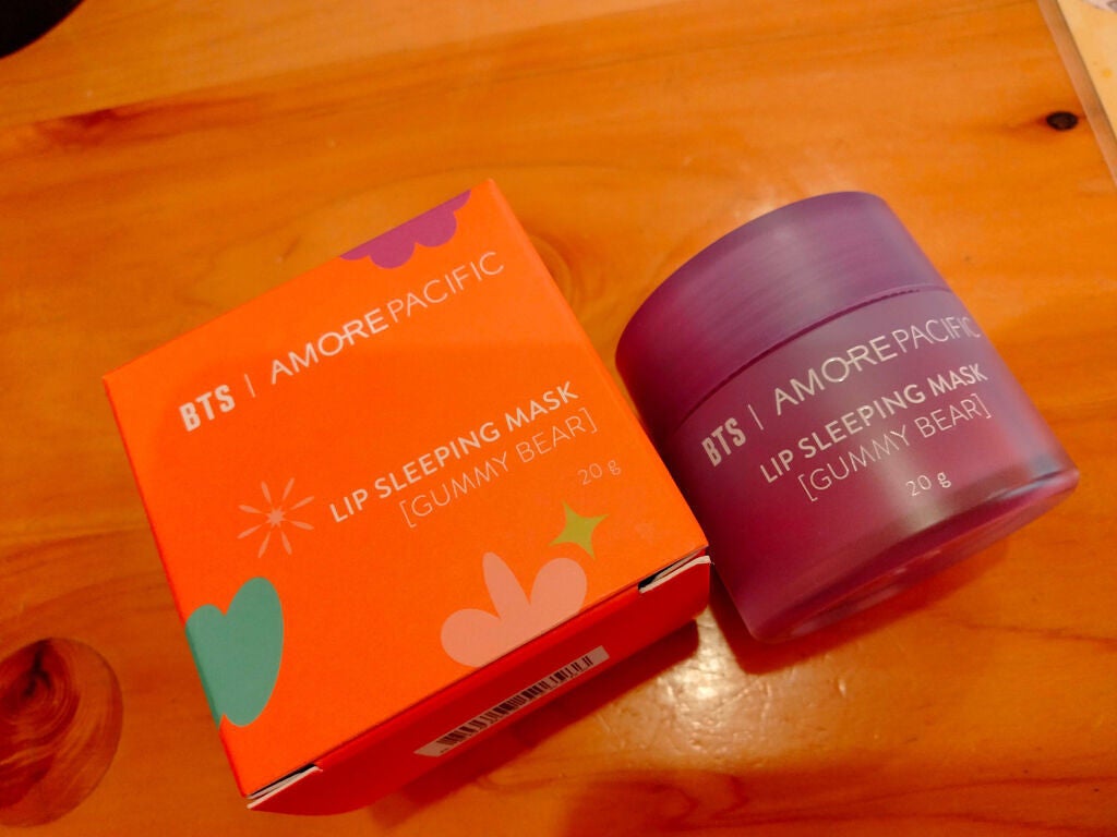BTS | AMOREPACIFIC リップ スリーピングマスク PURPLE EDITION/LANEIGE/リップケアを使ったクチコミ(1枚目)