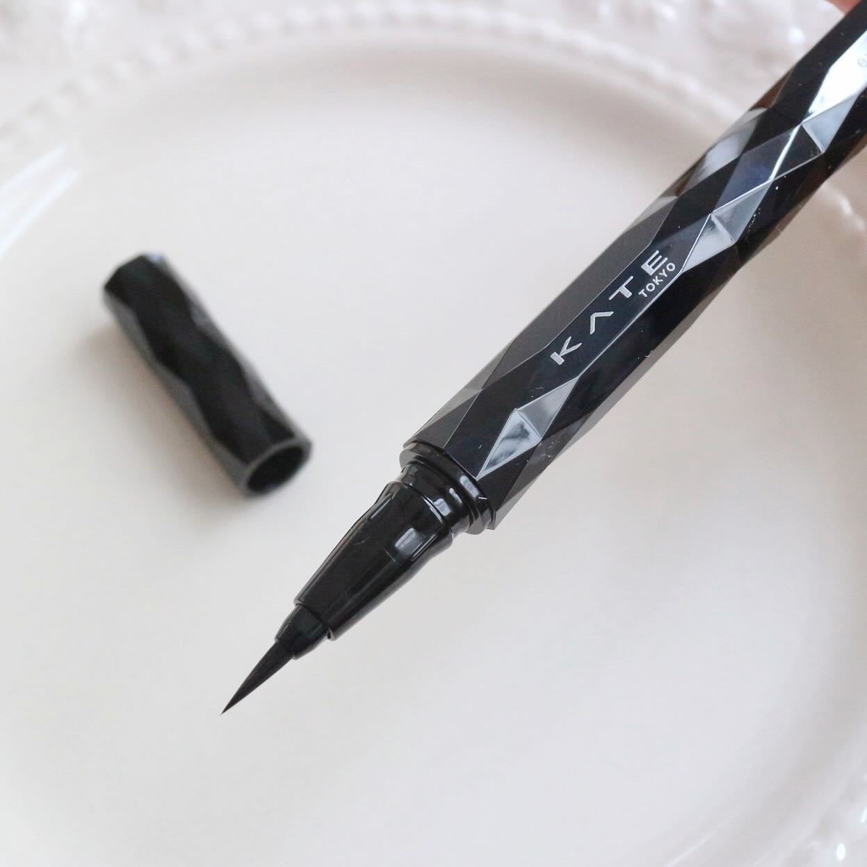 スーパーシャープライナーEX4.0/KATE/リキッドアイライナーを使ったクチコミ(5枚目)