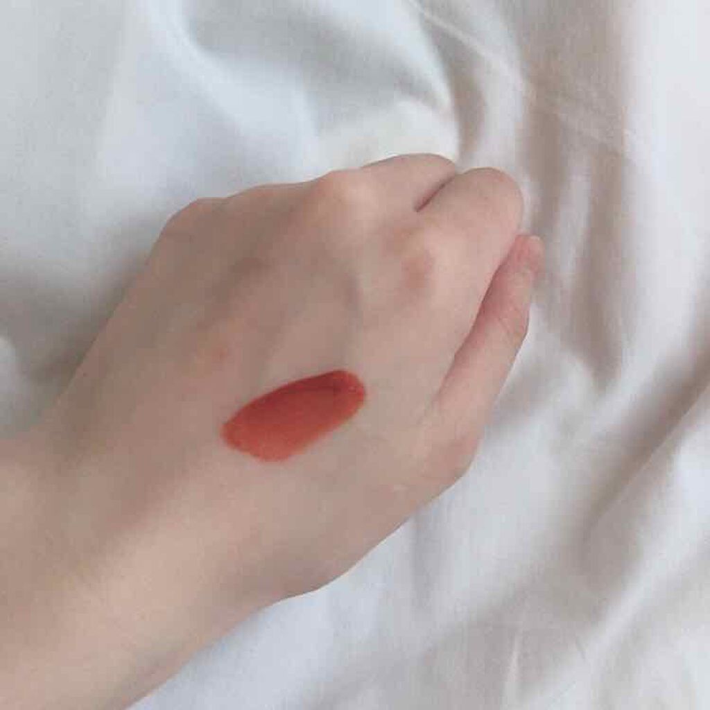 ジューシーラスティングティント/rom&nd/リップティントを使ったクチコミ（2枚目）