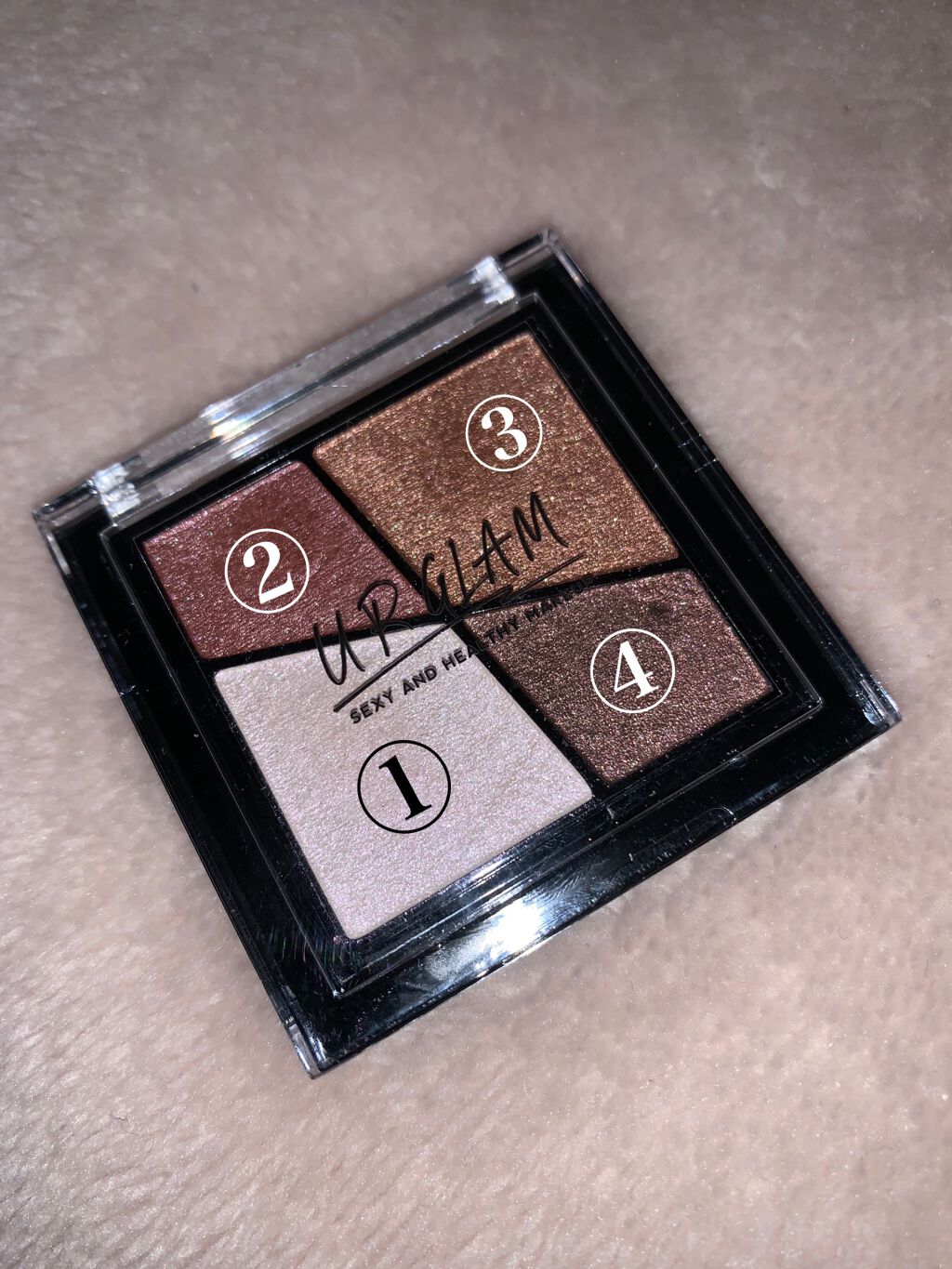UR GLAM VELVET EYE COLOR PALETTE/U R GLAM/アイシャドウパレットを使ったクチコミ(2枚目)