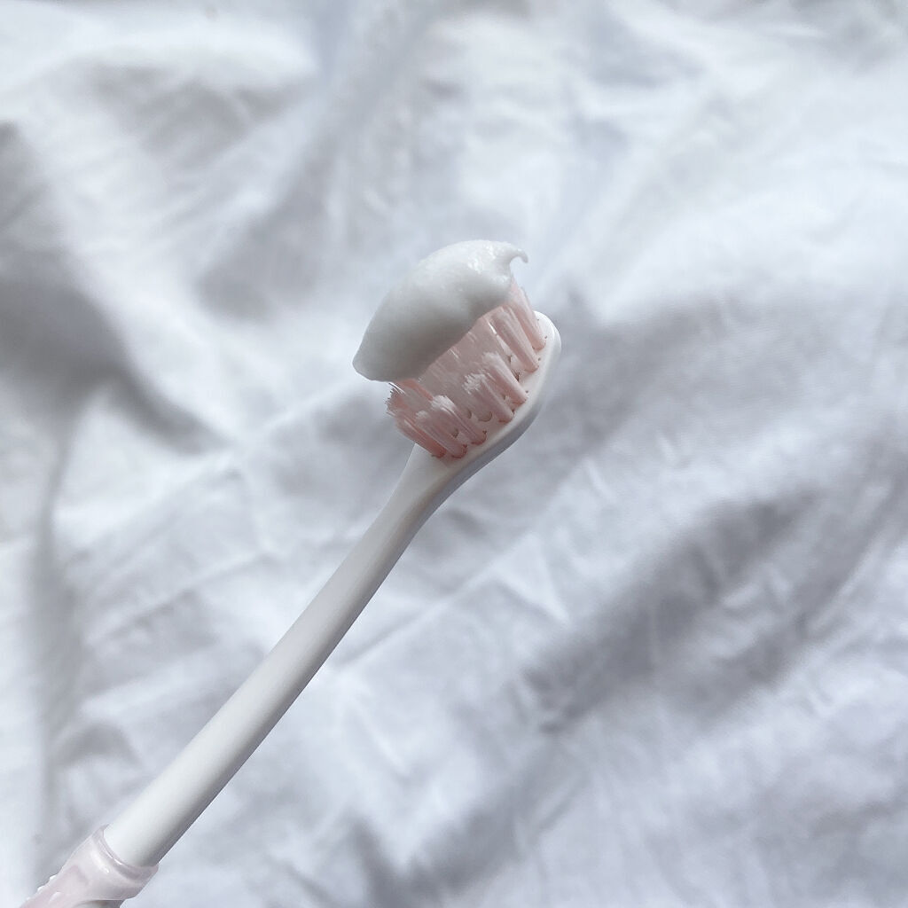 Smile Cosmetique プレミアム ホワイトニングポリッシュのクチコミ「毎日コーヒーや紅茶を飲むので、歯の印象がくすんで見えないか気になっていました。

そこで！
こ.....」（3枚目）