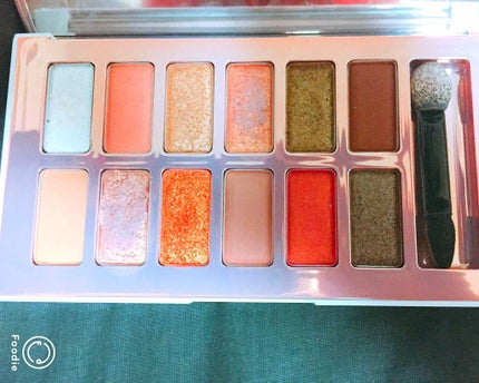 バレンタインボックス2 ピーチパレット/VAVI MELLO/アイシャドウパレットを使ったクチコミ(1枚目)