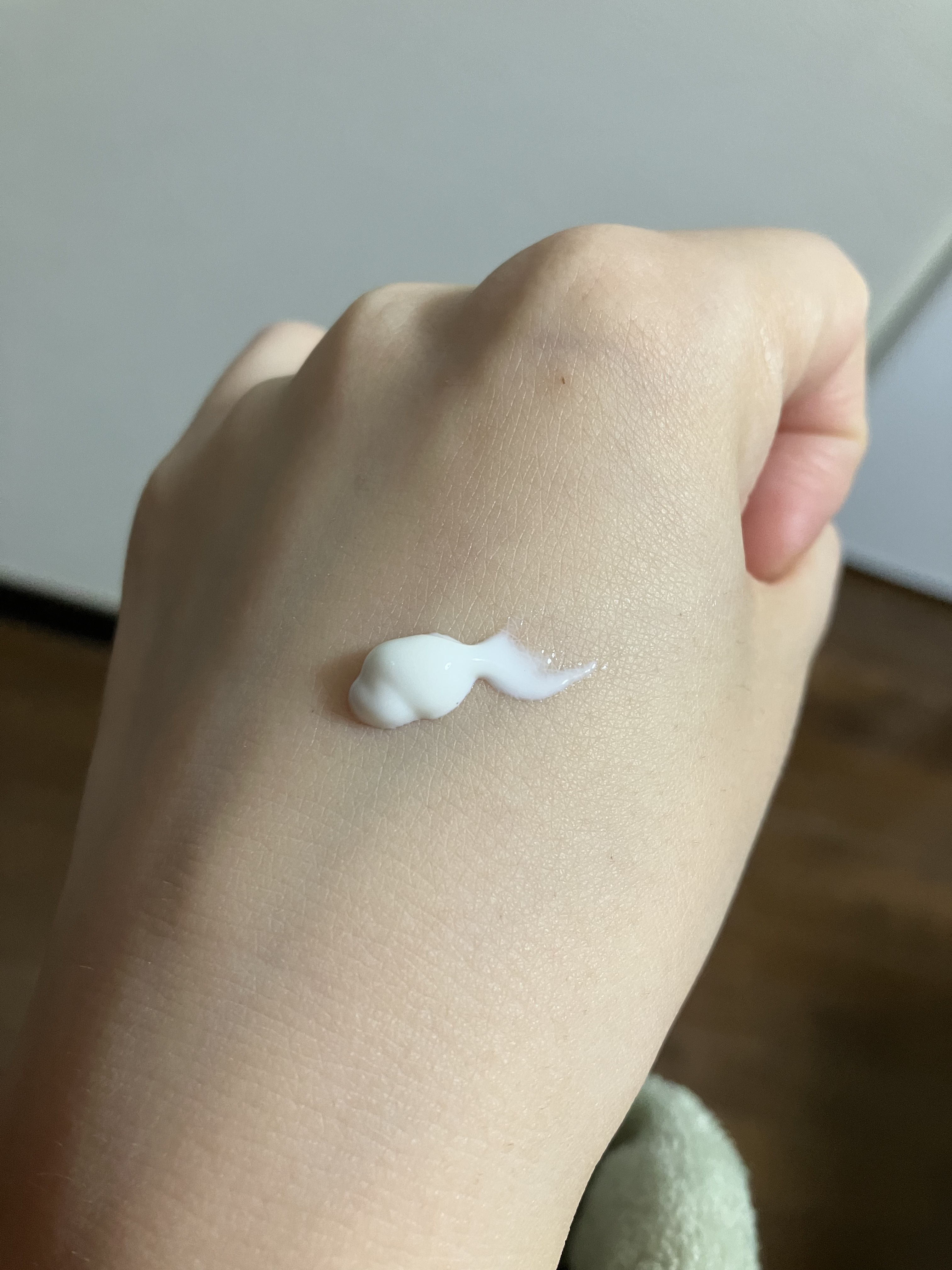 ヒアルーシカ ウォーターフィット サンセラム/SKIN1004/日焼け止めローションを使ったクチコミ（3枚目）