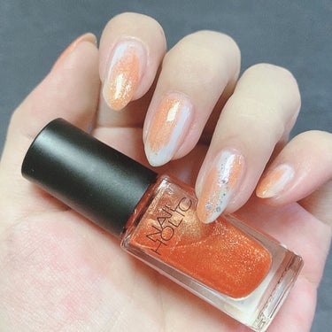 
春ニュアンス💅は
オレンジ🍊ラメが可愛い🧡

★ネイルホリック
WT038
クリアホワイトを1度塗り。

★PU115 →塗りかけ。

★ネイルホリック
グラマーグリッター
OR272 →塗りかけ

★ネイルホリック
リミテッドカラー
COSMIC JOURNEY
PU176 →薬指と親指に少し。

以上でした🧡✨

PU115は薄~い水色のような
パープル💜

最近はパープル×オレンジに
ハマりつつあるヾ(๑⃙⃘´ꇴ｀๑⃙⃘)ﾉ


#ネイルホリック
#セルフネイル
#ニュアンスネイル
#パープルオレンジ
#オレンジラメの画像 その2