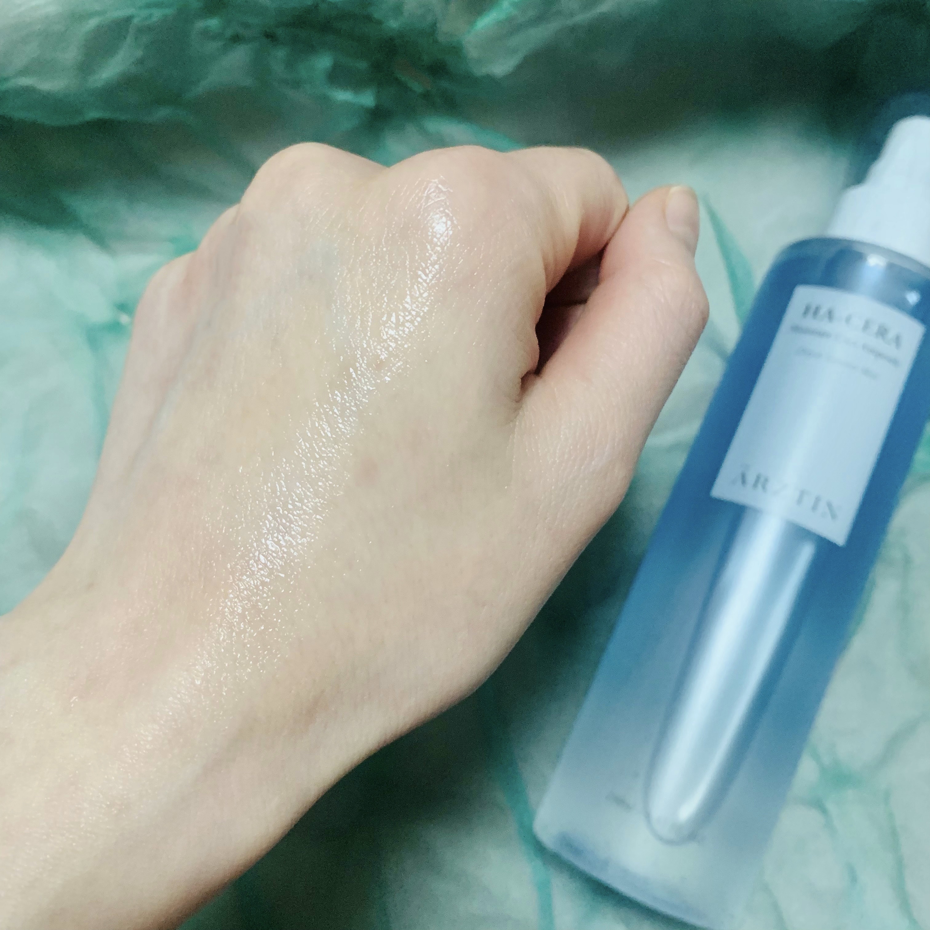 ヒアセラ モイスチャーシカセラム/エルツティン/美容液を使ったクチコミ（3枚目）