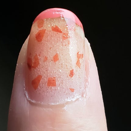 土木系おねいさん on LIPS 「今日のネイル💅ルーセントフラワーで花吹雪みたいなネイル。✼••..」(6枚目)