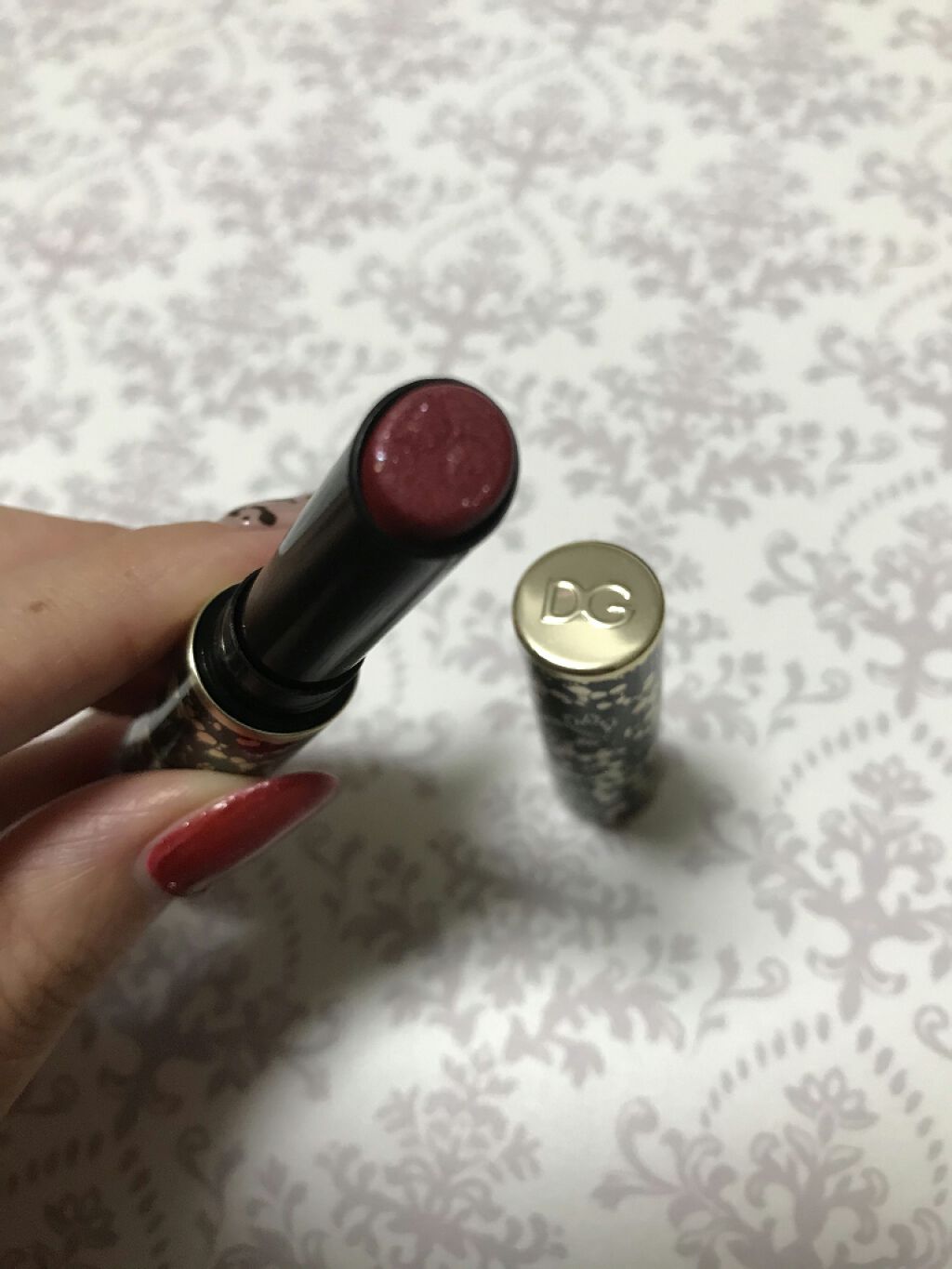 パッションリップ クリームトゥパウダー マットリップペン 650 Unforgettable Ruby/DOLCE&GABBANA BEAUTY/口紅を使ったクチコミ（2枚目）