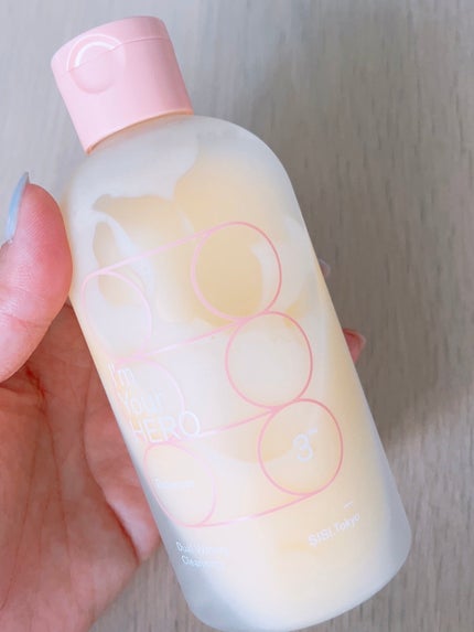 SISI アイムユアヒーローバランサーのクチコミ「✴︎
✴︎
✴︎
SISI
アイムユアヒーローバランサー
ゆらぎやすく乾燥しがちな肌に使用し.....」(2枚目)