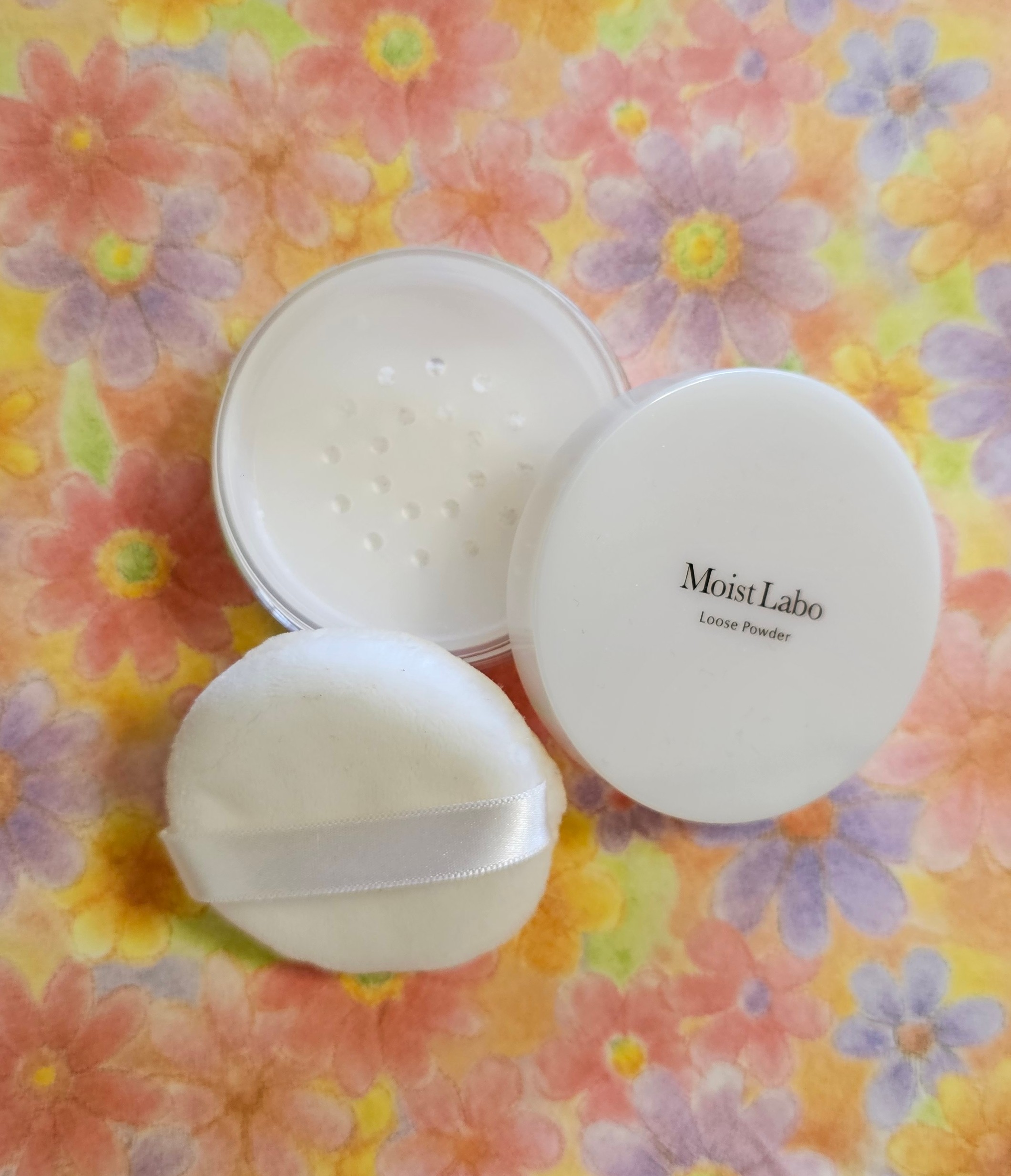 Moist Labo ルースパウダー＜テカリ防止タイプ＞のクチコミ「今回私が使用したのは
皮脂やテカリを抑えるテカリ防止タイプです
他にも透明タイプや透明パー.....」（1枚目）