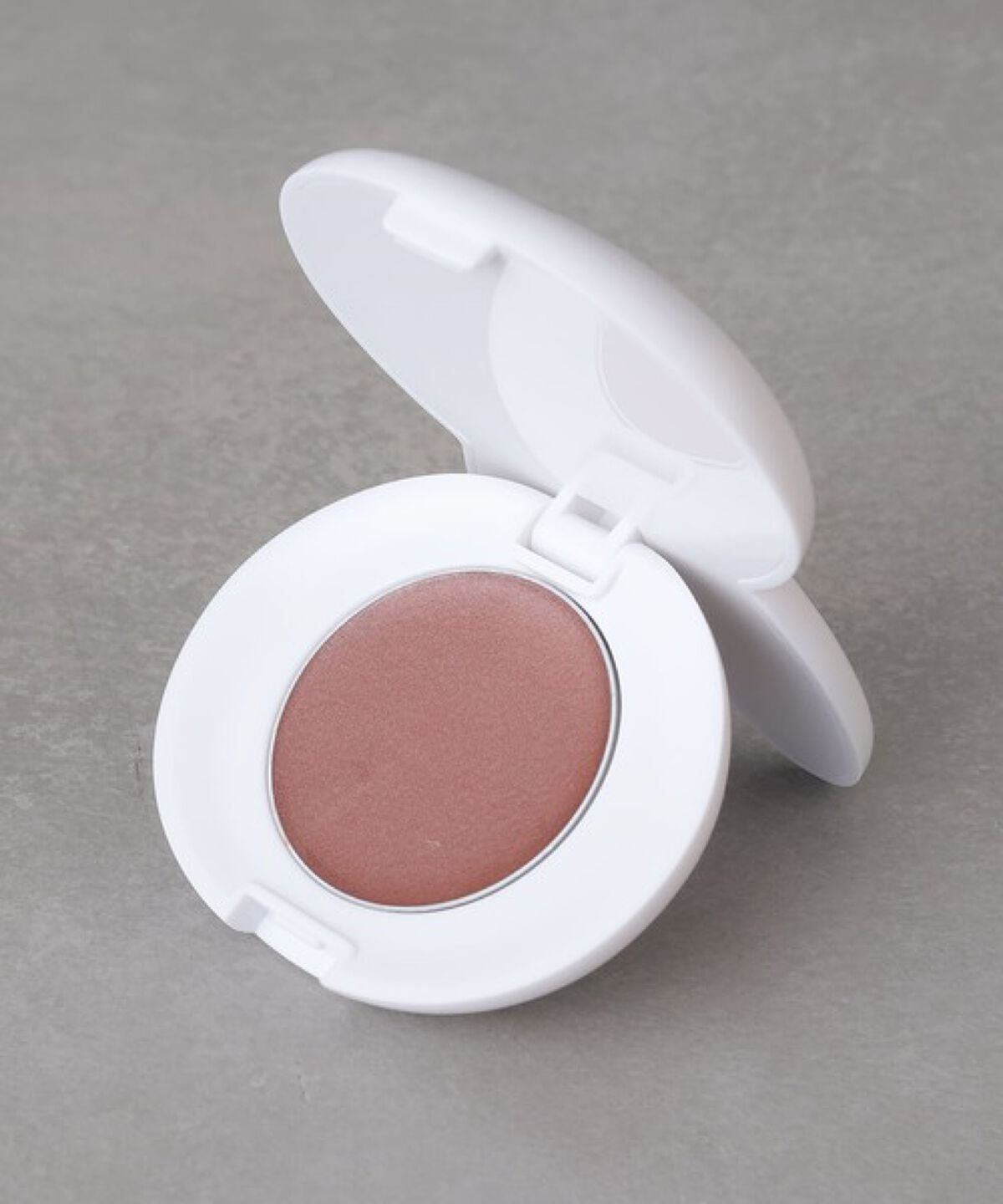 miffy アイシャドウ 01.ブラウン