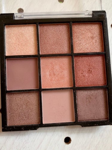 UR GLAM　BLOOMING EYE COLOR PALETTE/U R GLAM/パウダーアイシャドウを使ったクチコミ（2枚目）