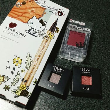 ！先月ですがプチプチコスメ購入品！


・Visee avant
シングルアイカラー
015UNDER THE MOON
012CLASSICAL LADY


・RIMMEL
プリズムパウダーアイカラ