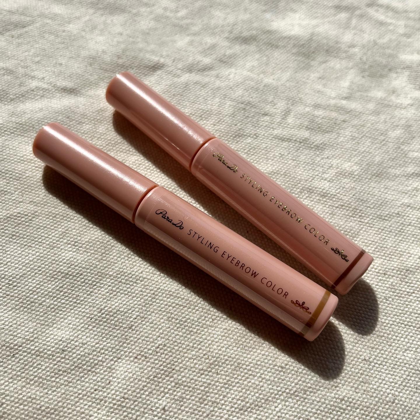 スタイリングアイブロウカラー BR01 ナチュラルブラウン/パラドゥ/眉マスカラを使ったクチコミ（1枚目）