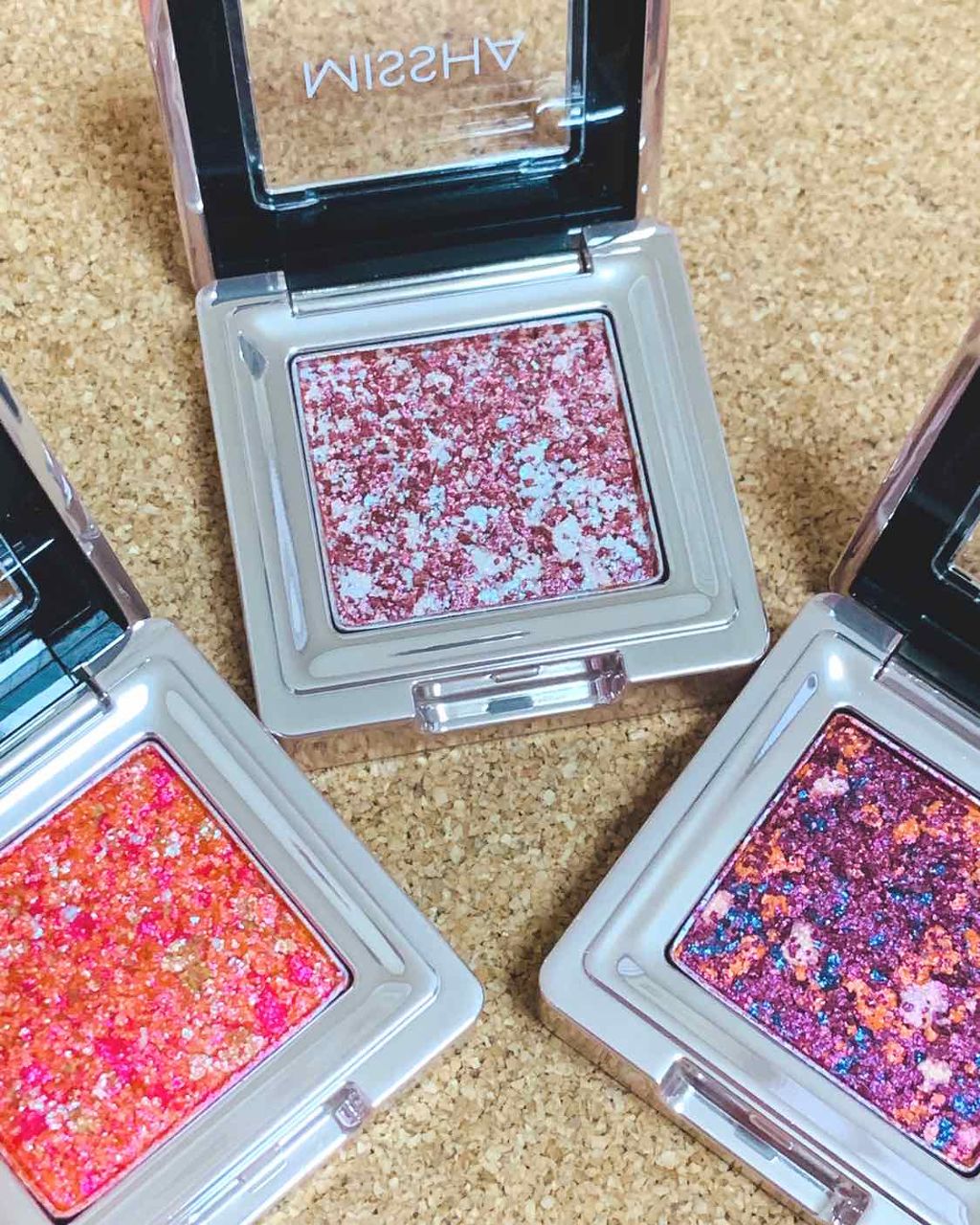 グリッタープリズム シャドウ/MISSHA/グリッターを使ったクチコミ(2枚目)