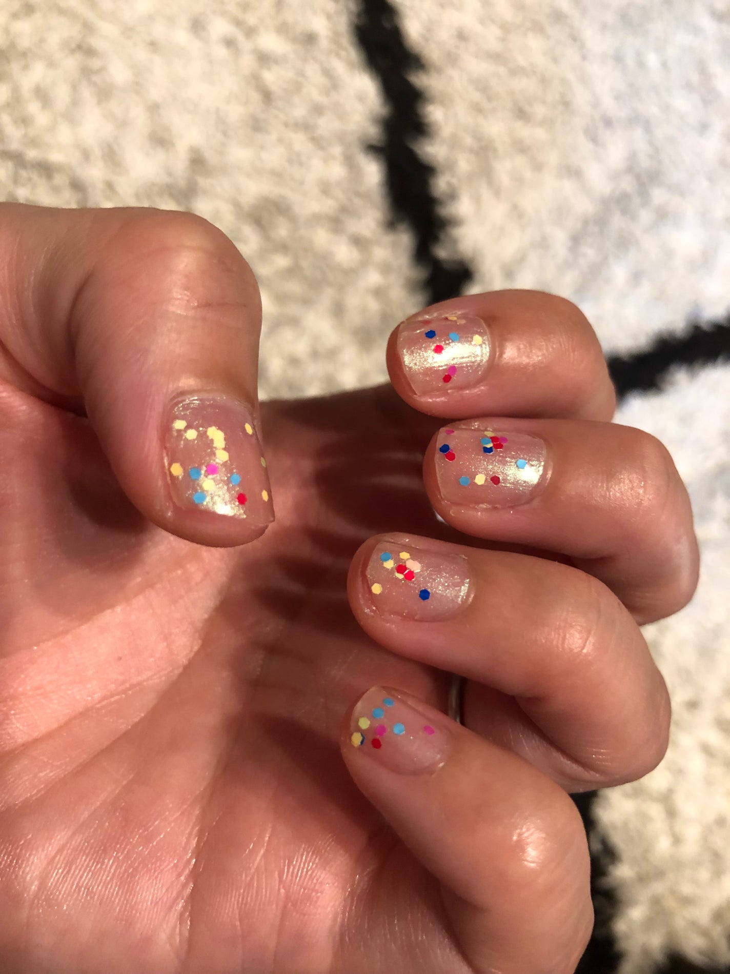 エレガンス ラズル エナメルラッカー/エレガンス ラズル /マニキュアを使ったクチコミ(3枚目)