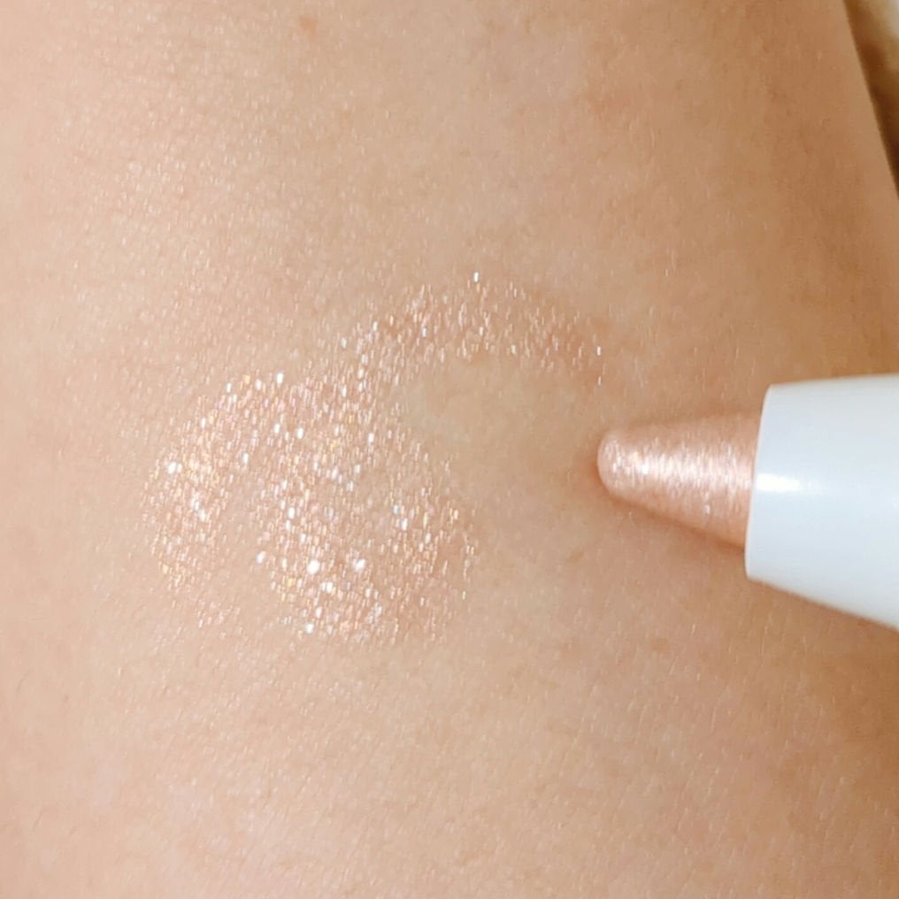 ティアーズバックハイライター/AC MAKEUP/スティックアイシャドウを使ったクチコミ(5枚目)