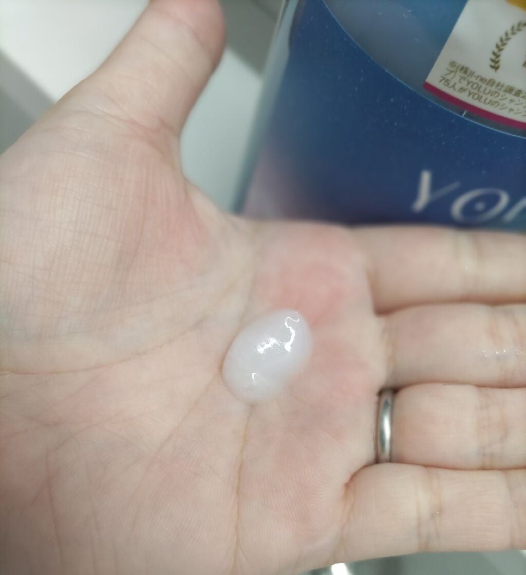 カームナイトリペアシャンプー/トリートメント/YOLU/市販シャンプーを使ったクチコミ(4枚目)