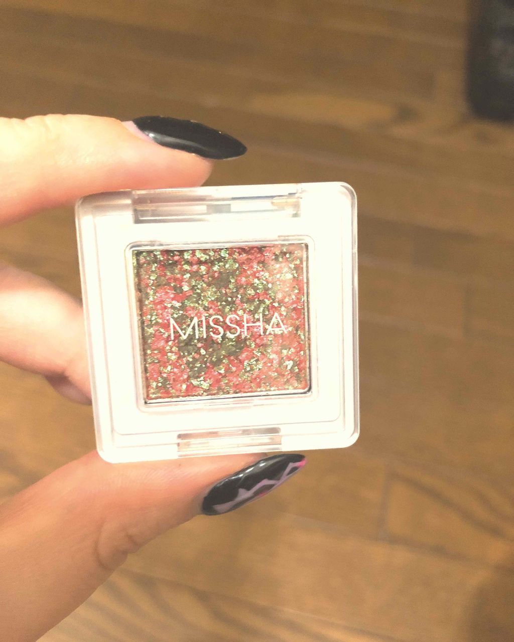 グリッタープリズム シャドウ/MISSHA/グリッターを使ったクチコミ(1枚目)