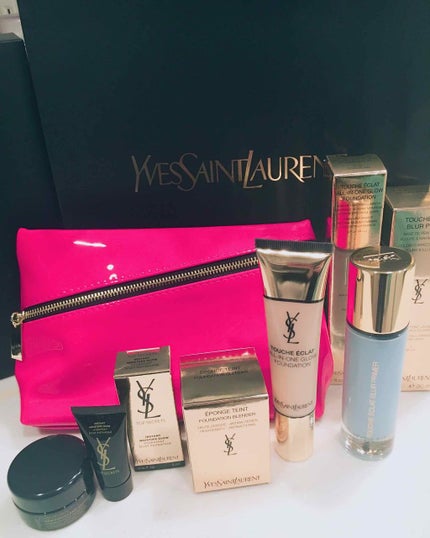 ラディアント タッチ オールインワン グロウ ファンデーション/YVES SAINT LAURENT BEAUTE/クリーム・エマルジョンファンデーションを使ったクチコミ(4枚目)