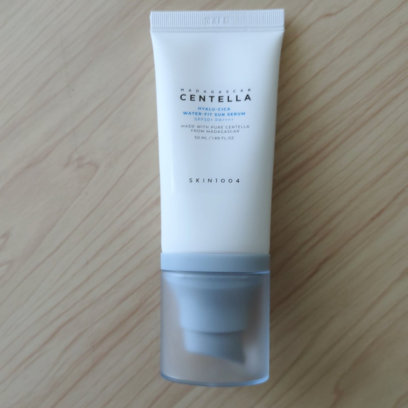 kaoruko on LIPS 「SPF50+PA++++の強力な紫外線保護効果で軽い付け心地の..」(1枚目)