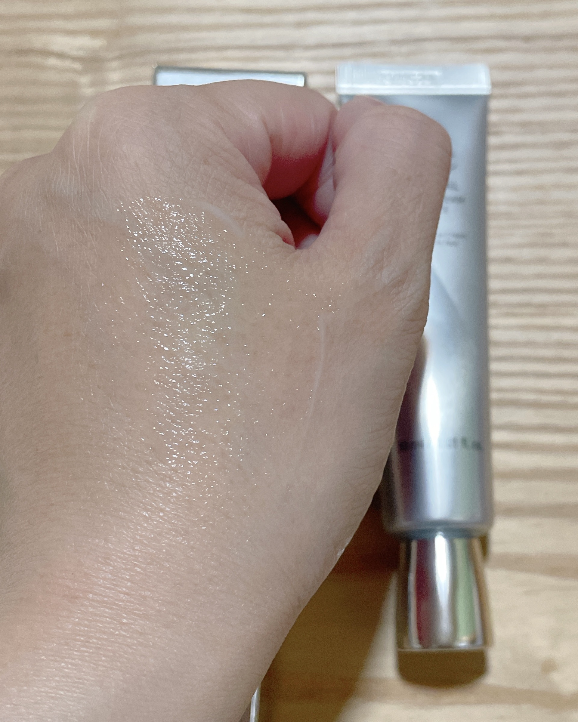 エッセンシャル リアル アイクリーム フォーフェイス/AHC/アイケア・アイクリームを使ったクチコミ（3枚目）