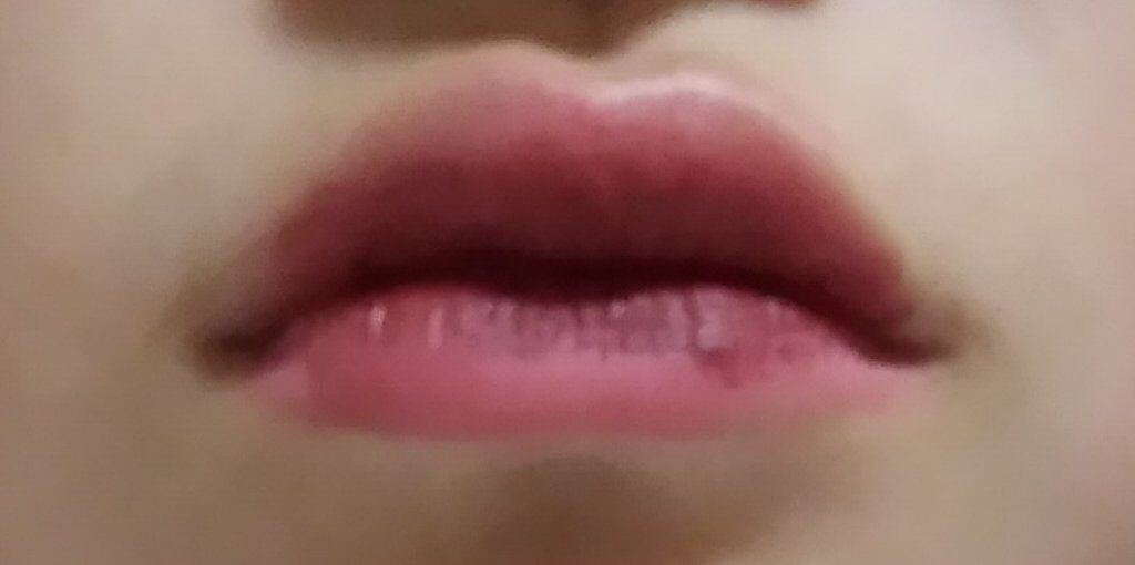 ジューシーラスティングティント/rom&nd/リップティントを使ったクチコミ（2枚目）