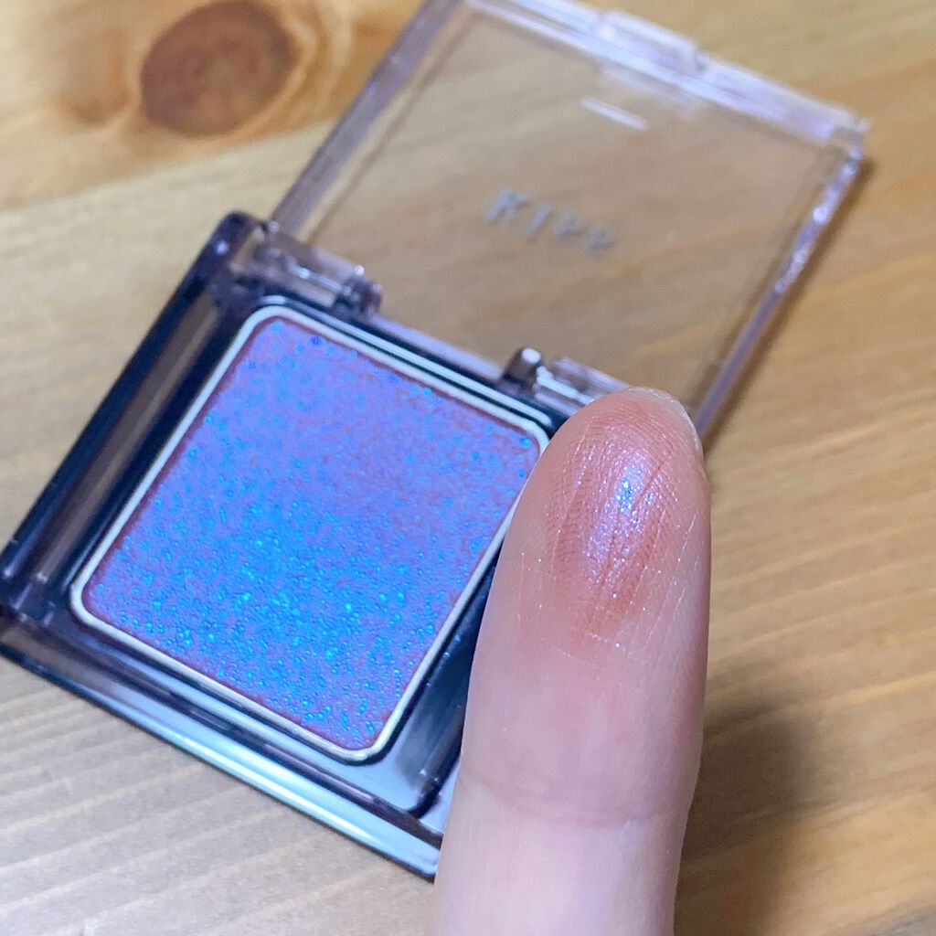  シアー グリッターアイズ/KiSS/単色アイシャドウを使ったクチコミ（3枚目）