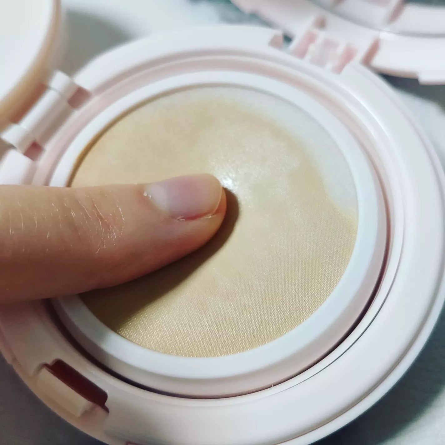 アクアリー スキンウェア カバー/ESPRIQUE/クッションファンデーションを使ったクチコミ(5枚目)