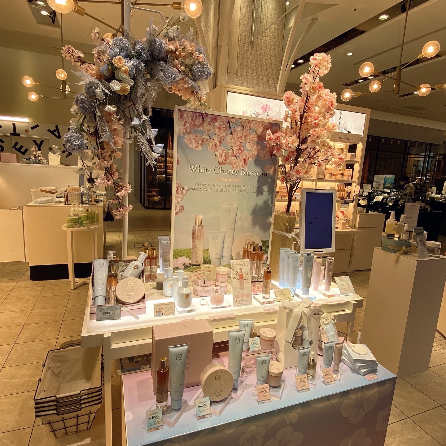 ホワイトチェリーブロッサム ボディクリー厶/Laline/ボディクリームを使ったクチコミ（2枚目）