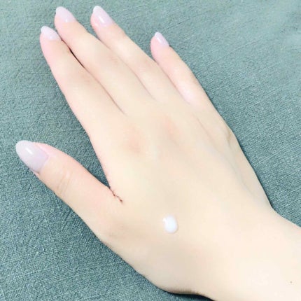 フルールボディミルク/AUX PARADIS/ボディミルクを使ったクチコミ(2枚目)