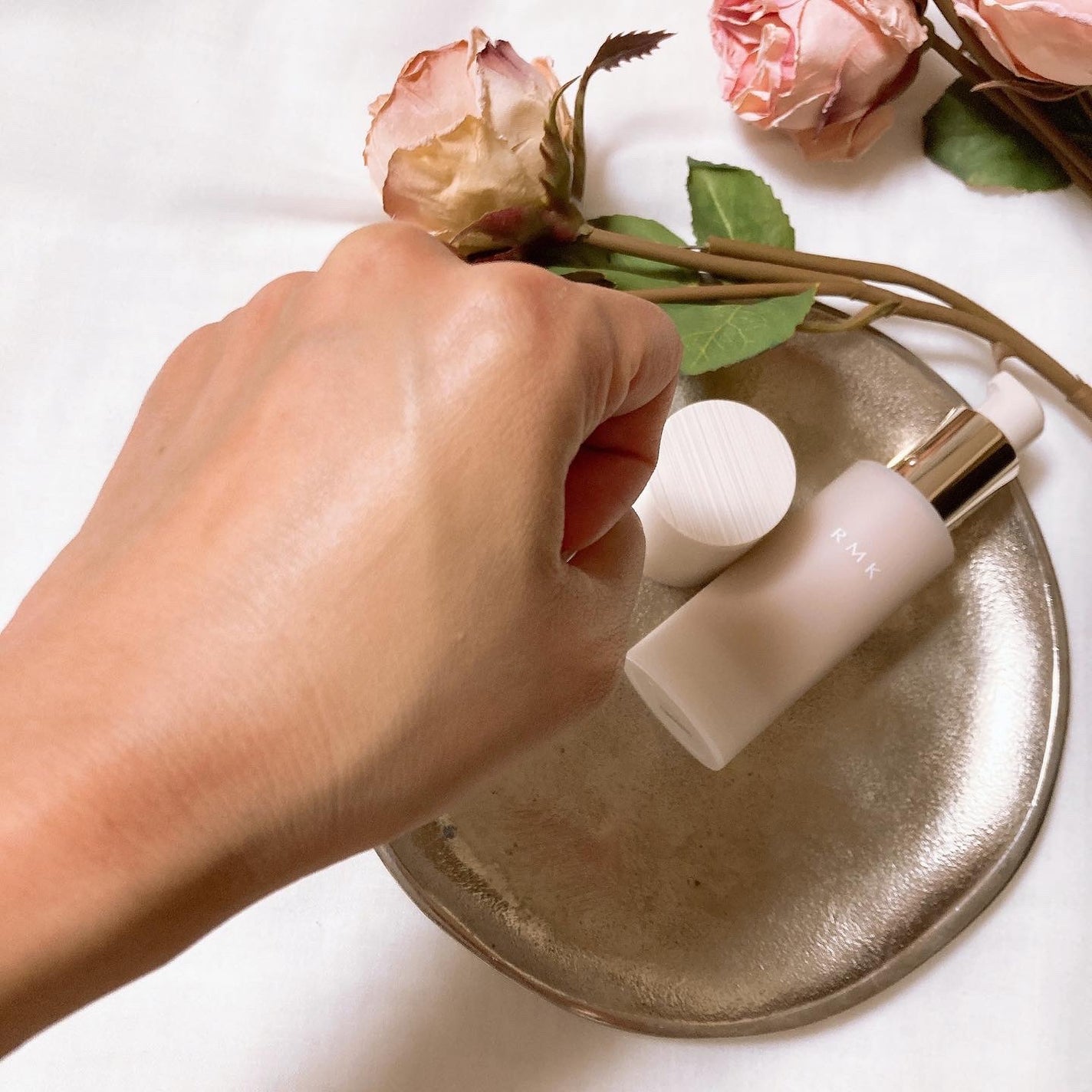 RMK ラスティング ジェルクリーミィファンデーション/RMK/クリーム・エマルジョンファンデーションを使ったクチコミ(4枚目)