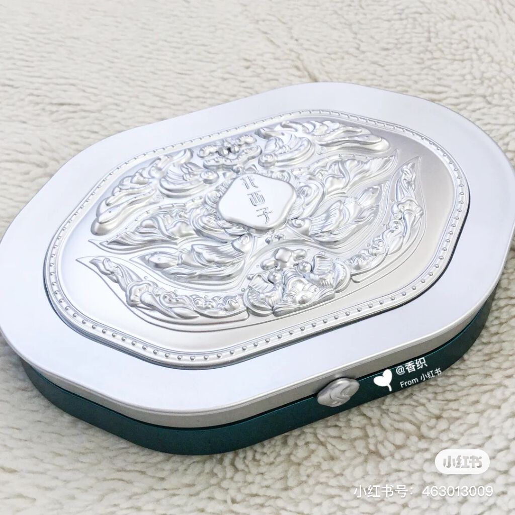 金銀蝶影浮彫彩粧盤 (マルチパレット)/花西子/マルチパレットを使ったクチコミ(5枚目)