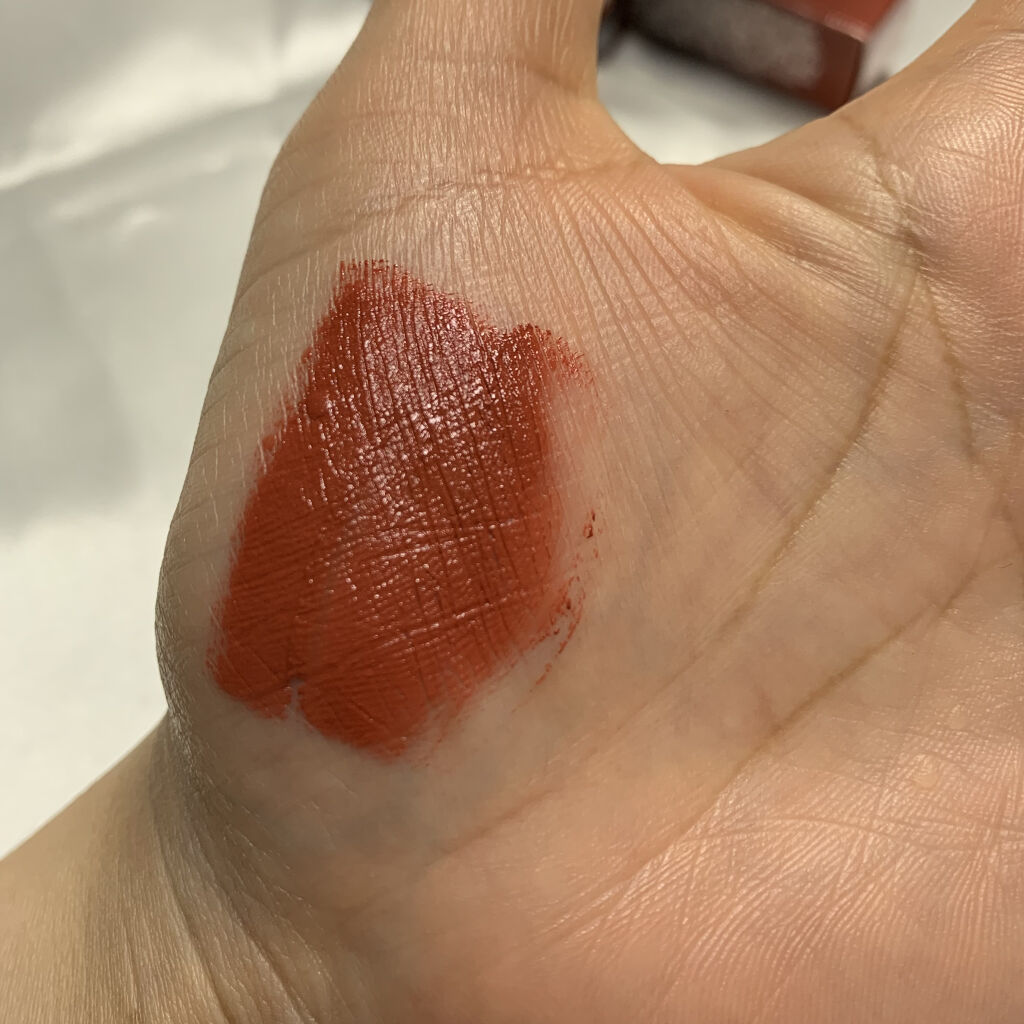 ラブ ミー リキッド リップカラー ブラギング ライツ/M・A・C/口紅を使ったクチコミ（3枚目）