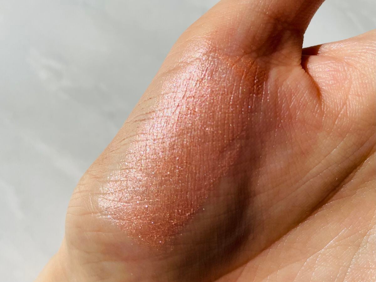 パールグロウニュアンサー/CEZANNE/パウダーハイライトを使ったクチコミ(2枚目)