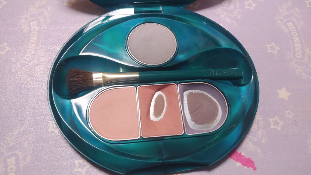 パウダーアイシャドウ　パープルバリエイション/シフォネット/アイシャドウパレットを使ったクチコミ（2枚目）