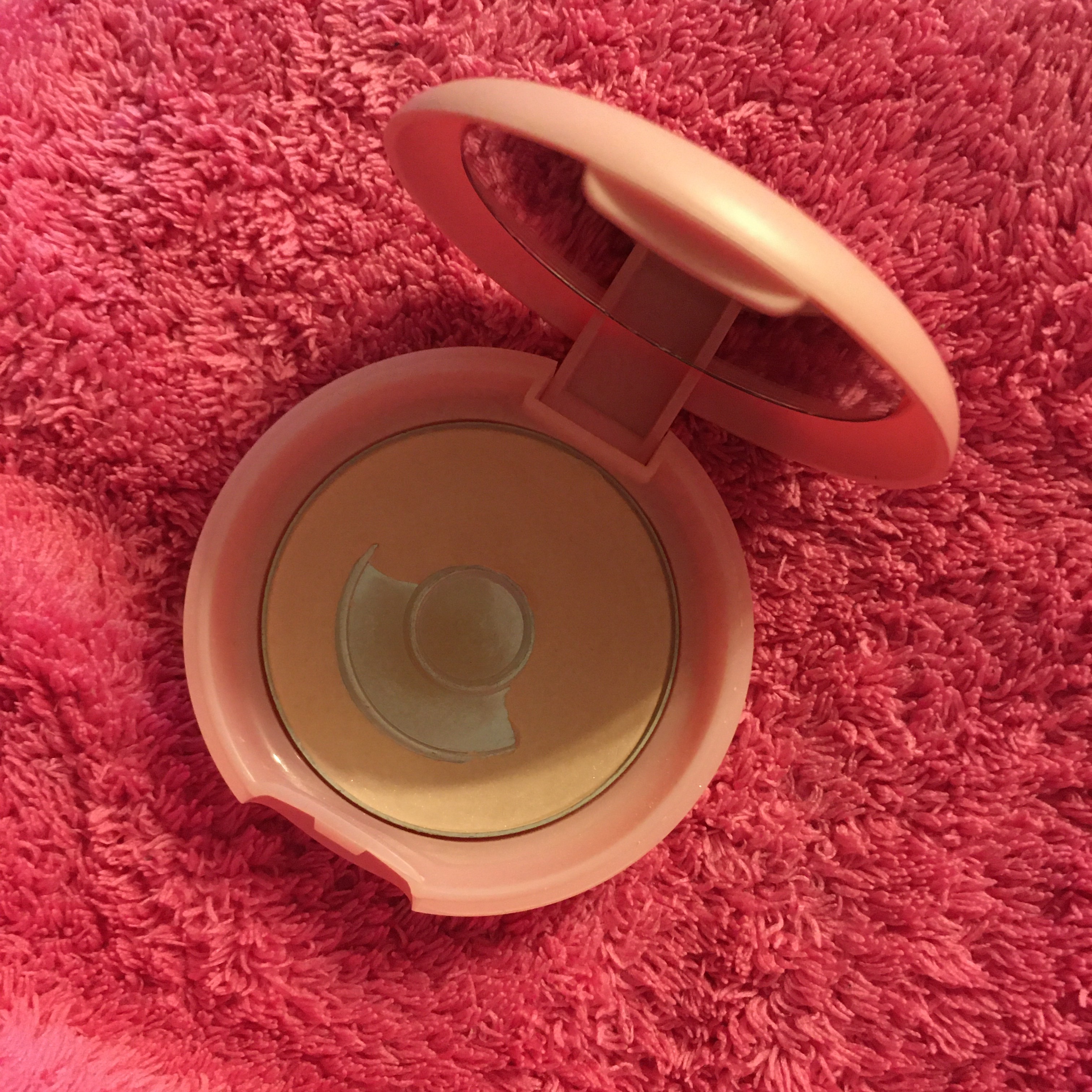 ディア ガールズ クリアーパクト/ETUDE/プレストパウダーを使ったクチコミ（1枚目）