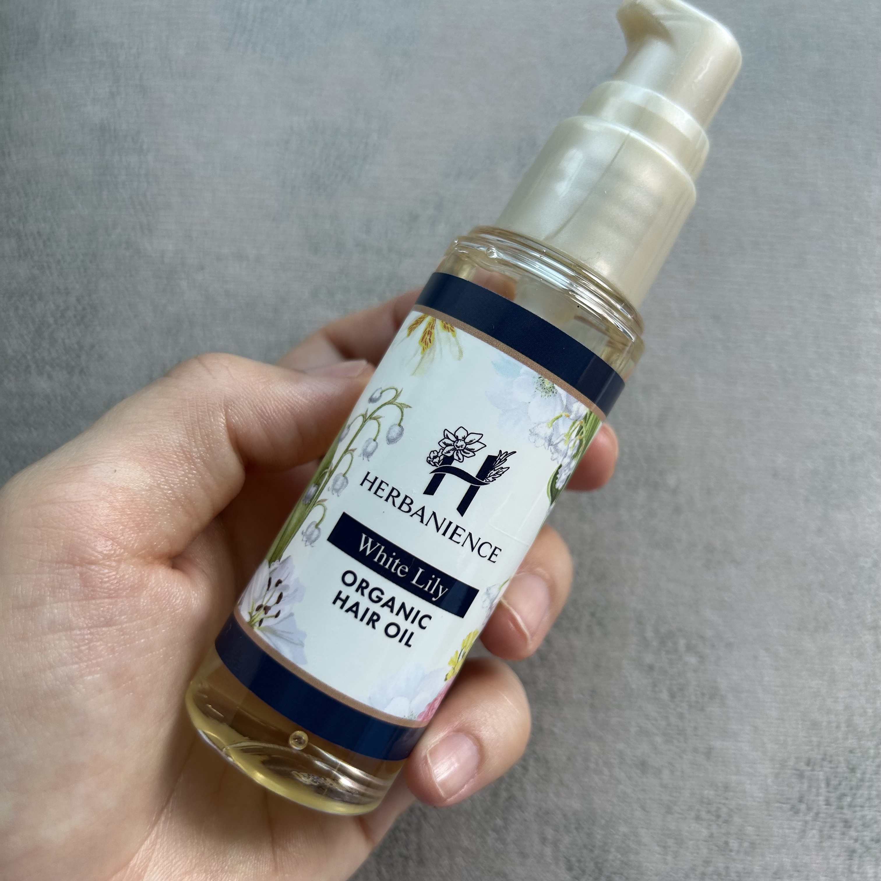 ホワイトリリー　オーガニックヘアオイル/HERBANIENCE/ヘアオイルを使ったクチコミ（2枚目）