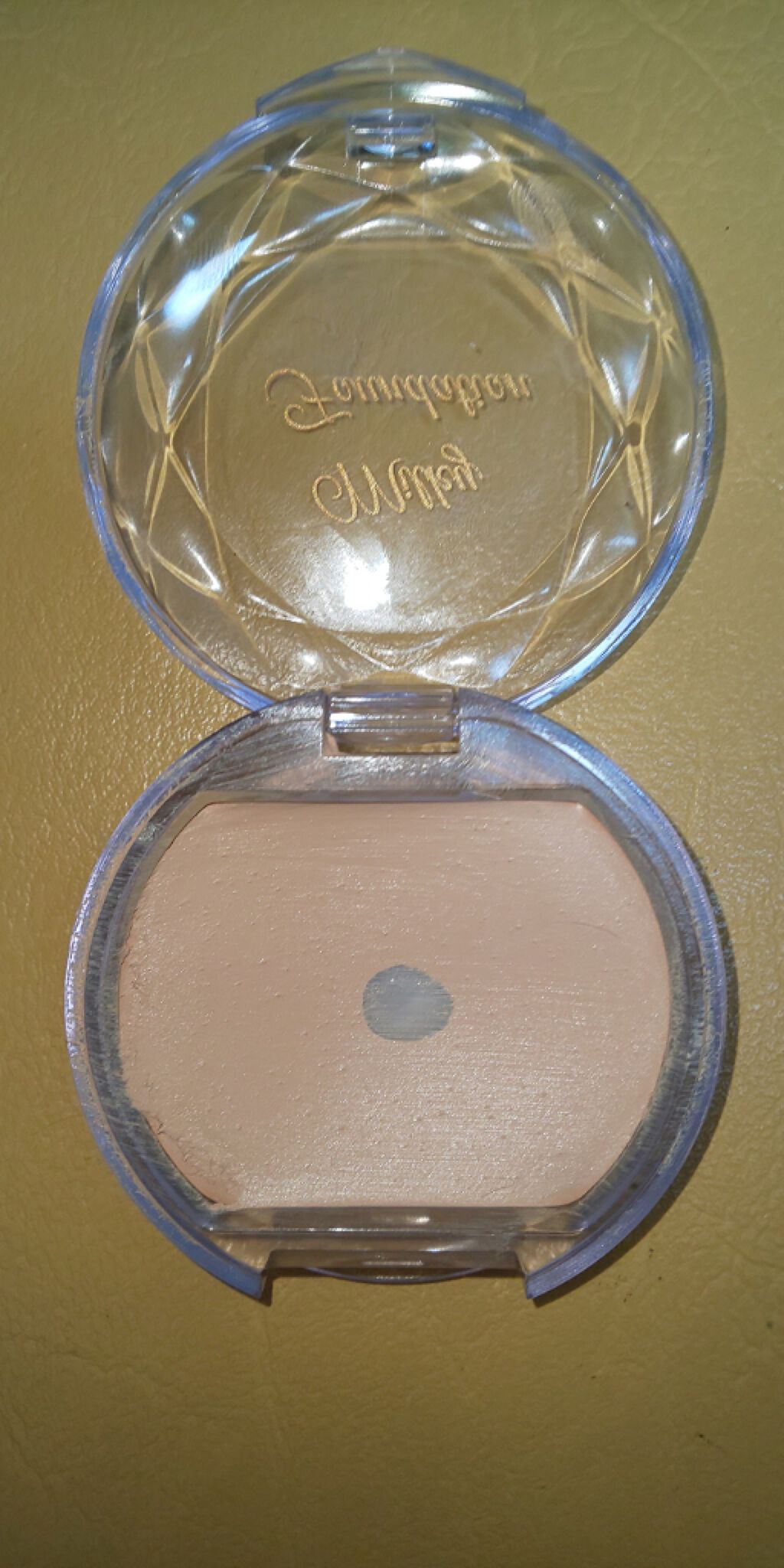 ミルキーファンデーション/DAISO/クリーム・エマルジョンファンデーションを使ったクチコミ(1枚目)