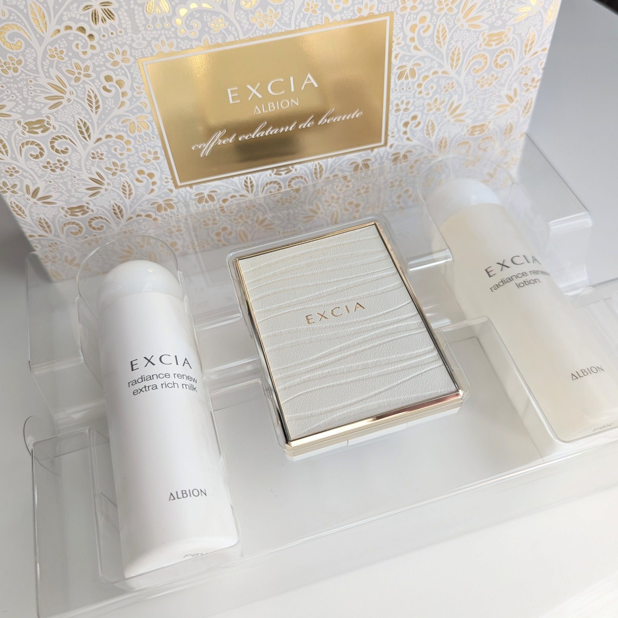 エクシア コフレ エクラタン ドゥ ボーテ/ALBION/メイクアップキットを使ったクチコミ（1枚目）